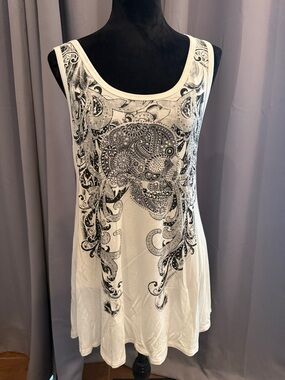 Vocal White Tank Top with Black Paisley Skull Print